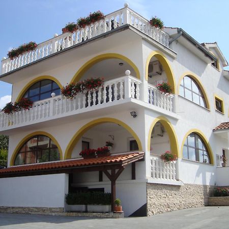 Villa Flora Malinska Exteriér fotografie